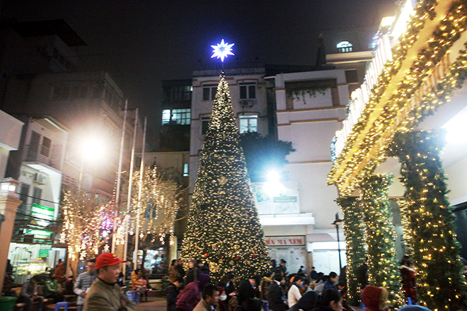 Hà Nội lung linh tuyệt đẹp đón Noel - 7