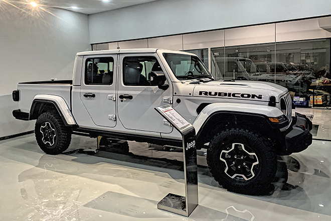 Ra mắt showroom xe Jeep chính hãng đầu tiên tại Việt Nam - 12