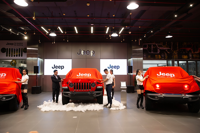 Ra mắt showroom xe Jeep chính hãng đầu tiên tại Việt Nam - 5