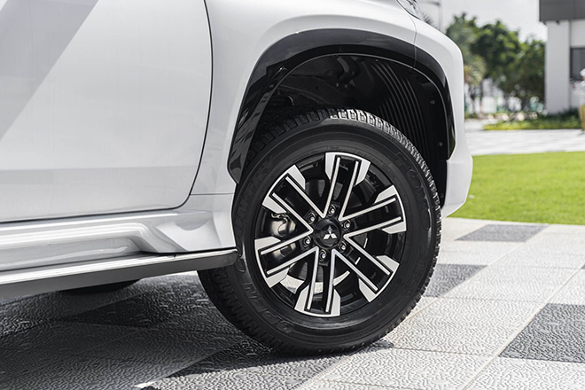 Bảng giá xe Mitsubishi Pajero Sport lăn bánh tháng 12/2020 - 6