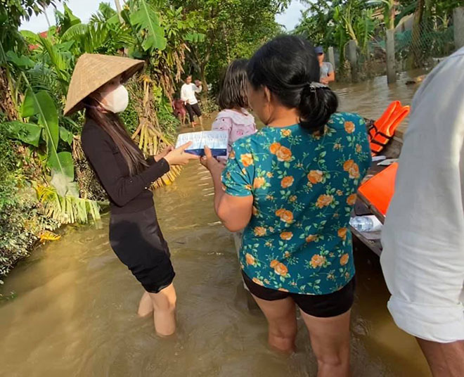 Tình người trong hoạn nạn: Những hành động đẹp mùa COVID-19 và bão lũ ở miền Trung - 8