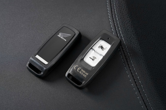 Smart key tăng độ tiện ích và an toàn cho xe.