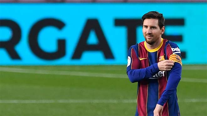 Messi đã có những ngày tháng không vui vẻ do tương lai của bản thân lẫn Barcelona