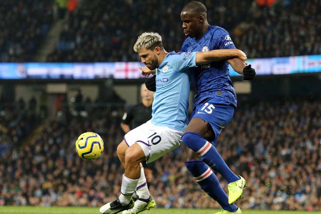 Man City (trái) sắp đối đầu Chelsea