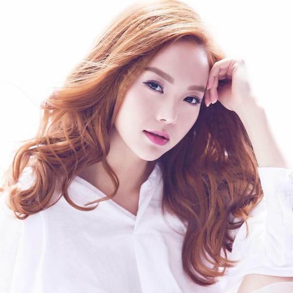 Những kiểu tóc màu nâu đỏ đẹp tự nhiên giúp tôn da sáng trẻ trung - 8