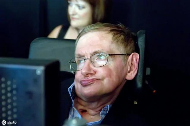 4 bài học của thiên tài Stephen Hawking đáng để các bậc cha mẹ suy ngẫm - 4