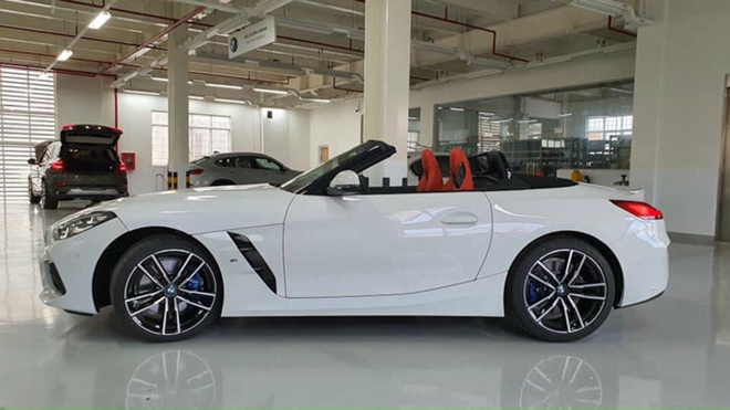 Bạn trai Hoa hậu Hương Giang tậu BMW Z4 2020 giá gần 3 tỷ đồng - 4