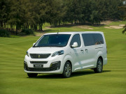 Tin tức ô tô - Peugeot Traveller đang được giảm giá 70 triệu đồng, hưởng thêm ưu đãi 50% phí trước bạ