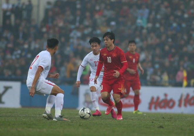 Đội tuyển Việt Nam bộc lộ nhiều điểm yếu khi đối đầu U22 Việt Nam