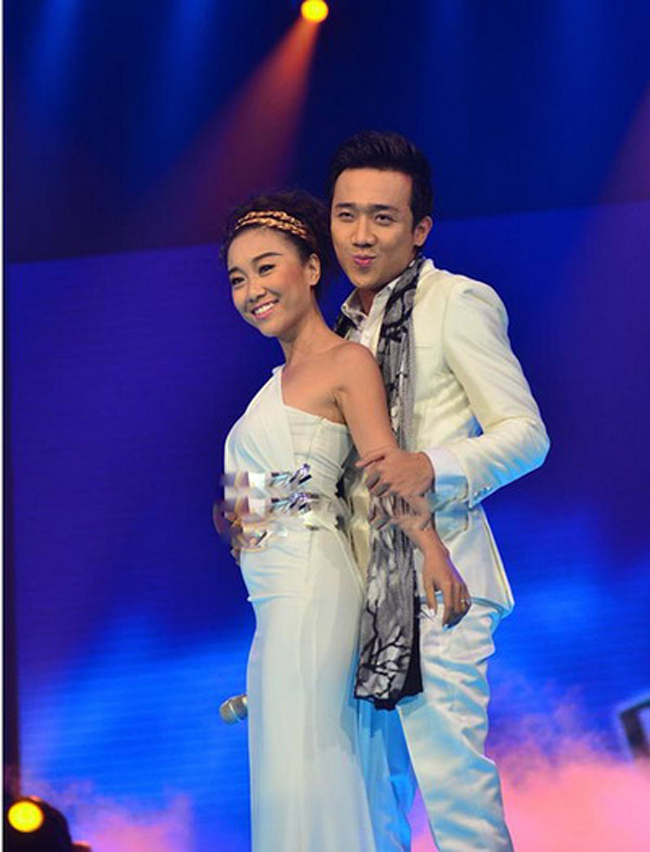 Cặp bạn diễn Trấn Thành và Đoan Trang đã giành ngôi vị quán quân tại Cặp đôi hoàn hảo năm đó.
