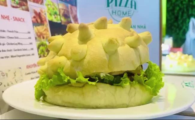 Tại Việt Nam, một tiệm bánh đã sáng tạo ra những chiếc hamburger độc đáo với tạo hình mô phỏng hình dạng của virus Corona chủng mới. Những chiếc bánh được làm theo quy trình thông thường nhưng có tạo hình khác biệt, trong đó ấn tượng nhất chính là những chiếc gai cùng vỏ bánh màu xanh.
