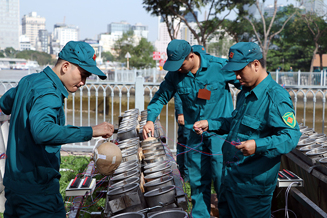 Có 2 điểm bắn pháo hoa tầm cao và 2 điểm tầm thấp. Cụ thể hai điểm bắn pháo hoa tầm cao là khu vực đường hầm sông Sài Gòn (quận 2), tòa nhà Landmark 81 và công viên Central Park (quận Bình Thạnh); hai điểm tầm thấp là Công viên văn hóa Đầm Sen (quận 11) và khu Công nghệ cao (quận 9).