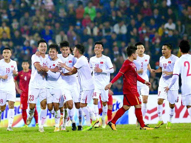 Nâng cao chất lượng V-League là yêu cầu quan trọng để nâng tầm các ĐTQG