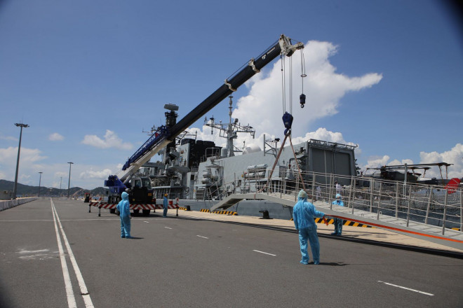 Tàu Hải quân Hoàng gia Anh HMS Richmond thăm Việt Nam - 6