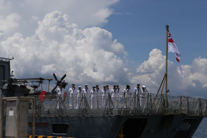 Tàu Hải quân Hoàng gia Anh HMS Richmond thăm Việt Nam - 7