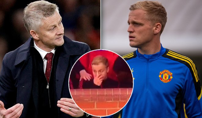 Mối quan hệ giữa Van De Beek và HLV Solskjaer rạn vỡ vì chiến lược gia người Na Uy liên tục thất hứa