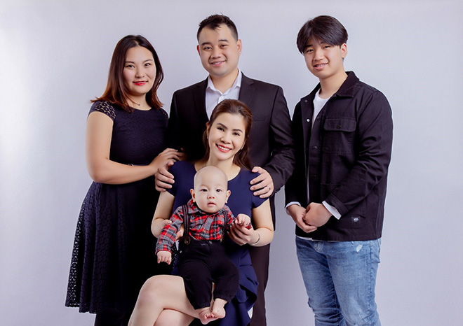 Hoa hậu Diễm Giang nổi tiếng với các hoạt động cộng đồng, chuyến đi thiện nguyện khắp nơi trên cả nước