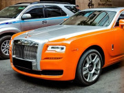 Tin tức ô tô - Doanh nhân Phương Hằng cầm lái Rolls-Royce Wraith chở con trai đi &quot;bát phố&quot;