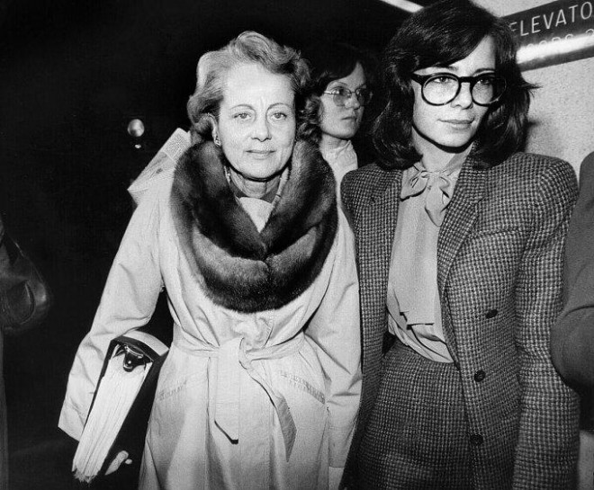 Bà Jean Harris (trái) hầu toà tháng 11/1980, Ảnh: NYT