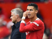 Bóng đá - Solskjaer bị chỉ trích nặng nề vì để Ronaldo dự bị, cười tươi khi MU mất điểm