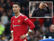 Bóng đá - Ronaldo hóa &quot;tâm bão&quot; tranh cãi ở MU, vì sao HLV Solskjaer cần phải lo lắng?