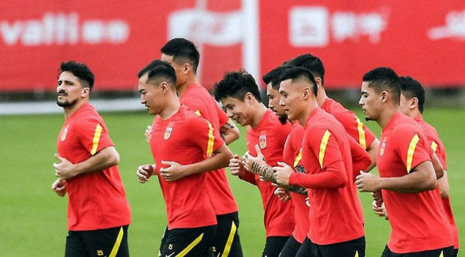 Đội tuyển Trung Quốc đã tập và đá giao hữu tại UAE suốt một tháng qua chờ tiếp đội Việt Nam. Ảnh: GETTY IMAGES.
