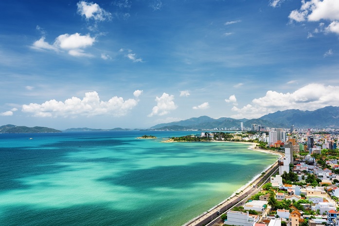 Thành phố Nha Trang nhìn từ trên cao. Ảnh:&nbsp;Efired/Shutterstock.