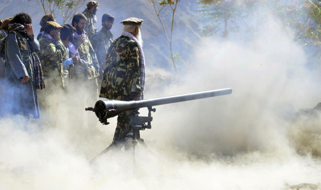 Giao tranh cũng nổ ra ác liệt ở phía tây nam của tỉnh Panjshir. Bằng đòn tấn công đột kích, bất ngờ, FANR khiến cho Taliban liên tục gặp khó khăn để chống đỡ.
