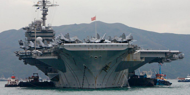 Tàu sân bay USS Kitty Hawk ở Hồng Kông năm 2008. Ảnh: Reuters