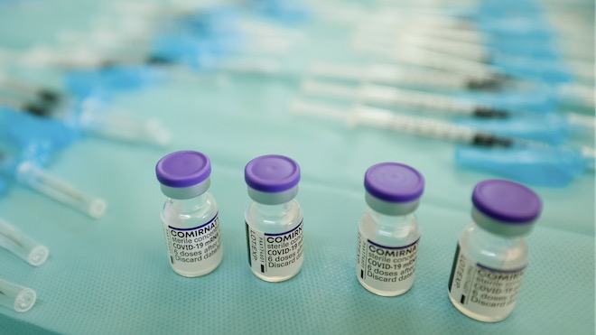 Ước tính&nbsp;240 triệu liều vaccine Covid-19 sẽ hết hạn trong vòng hai tháng tới.