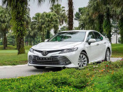 Tin tức ô tô - Giá xe Toyota Camry lăn bánh tháng 10/2021