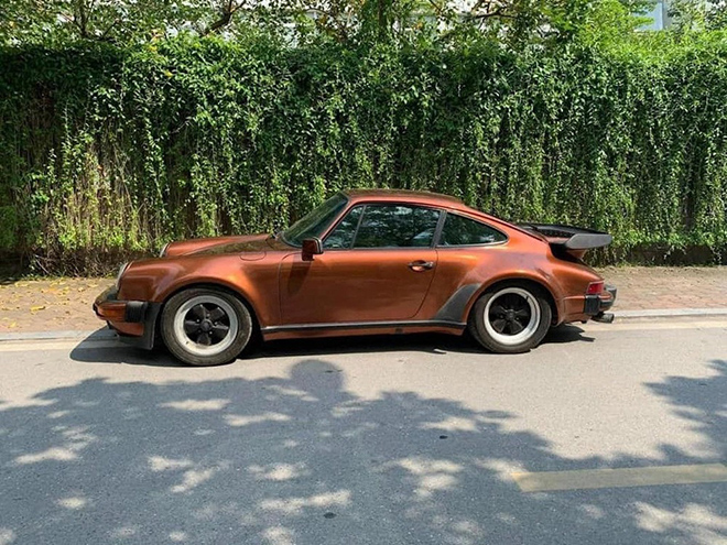 &#34;Xế cổ&#34; Porsche 930 Turbo màu độc xuất hiện tại Sài Gòn - 4