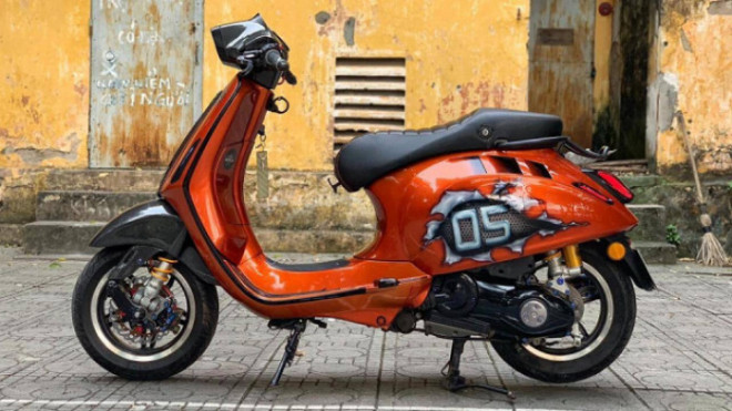 Chiếc Vespa Sprint này được nâng cấp khá nhiều chi tiết đáng tiền