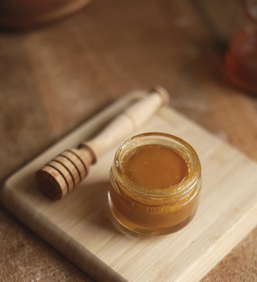 Các công thức dùng mật ong dưỡng da mềm mại mùa thu đông cận kề - 1