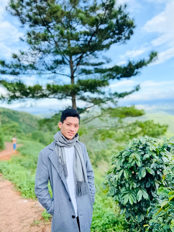 Đi càng xa thì sẽ giúp anh được học hỏi càng nhiều hơn nữa trong cuộc sống