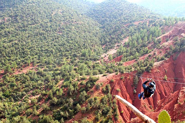 8. Công viên Terres d&#39;Amanar

Terres d&#39;Amanar là một công viên thú vị ở dãy núi Atlas.&nbsp;Bạn có thể leo núi, cưỡi ngựa, đạp xe, đi dây trên cây… và nhiều trải nghiệm hấp dẫn khác.
