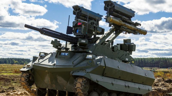 Robot chiến đấu Uran-9 tại cuộc tập trận quân sự Zapad-2021. Ảnh: MINISTRY OF DEFENCE OF THE RUSSIAN FEDERATION/ZENGER