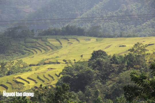 ... và tỉnh này đã cho phép mở cửa các điểm du lịch ở Pù Luông, Sầm Sơn để đón khách trong tỉnh