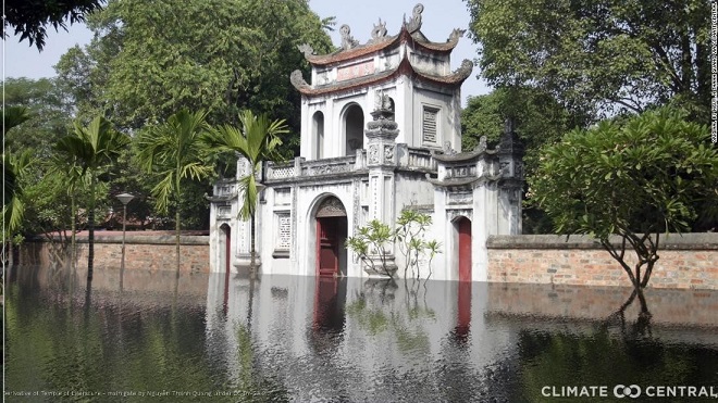 Văn miếu hiện tại (kéo sang phải) và hình ảnh mô phỏng nếu&nbsp;bị nước dâng cao gây ngập lụt.