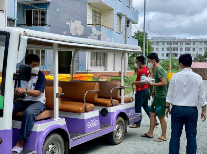 Ở thời điểm đỉnh dịch, ngày đông nhất,&nbsp;Bệnh viện dã chiến số 4 có đến 4.089 bệnh nhân; trong đó bệnh nhân nặng cần hỗ trợ hô hấp, tuần hoàn là&nbsp;176 người.