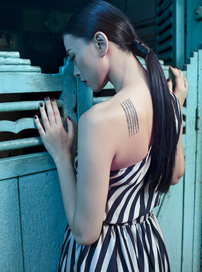 Nhãn dán nghệ thuật Tattoo ánh kim thời trang tạm thời - Trung Quốc Sticker hình  xăm y Tattoo cổ phiếu tạm thời giá