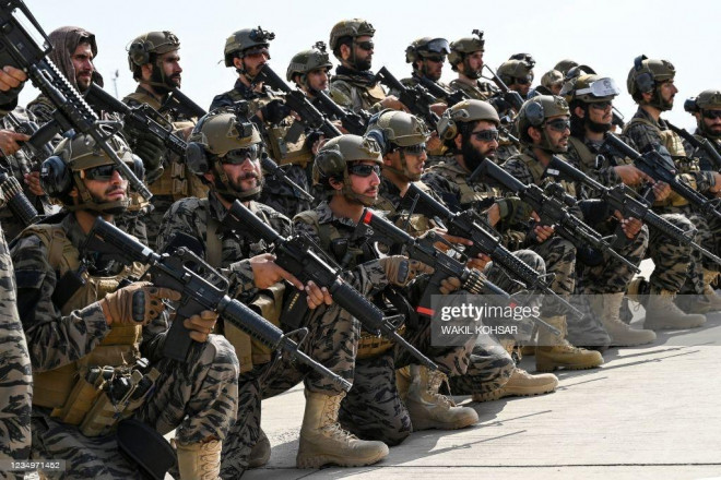 Tại Afghanistan, phong trào Hồi giáo cực đoan Taliban đang tiếp tục đẩy mạnh việc hoàn thiện lực lượng vũ trang của mình.