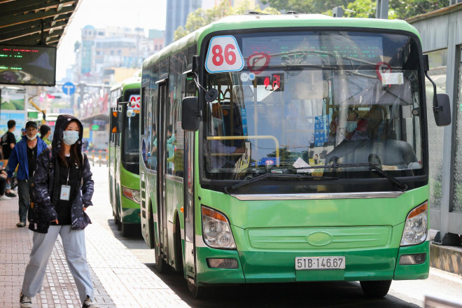 Xe buýt dần hoạt động lại sẽ giúp người dân đi lại thuận tiện hơn
