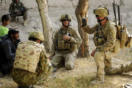 Phiên dịch viên Afghanistan làm việc cho quân đội Úc bị Taliban hành quyết
