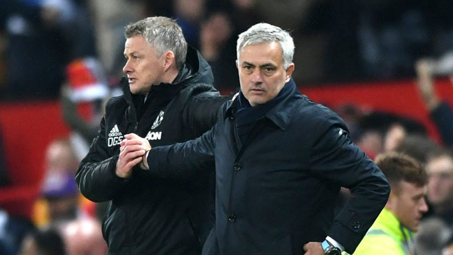 Mourinho là tấm gương mà Solskjaer chớ nên noi theo khi MU đại chiến Liverpool