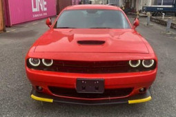 Dodge Challenger GT mới cập cảng Việt Nam, rao bán hơn 3 tỷ đồng