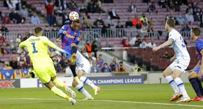 Trực tiếp bóng đá Barcelona - Dynamo Kiev: Thắng lợi đầu tay (Hết giờ) - 1