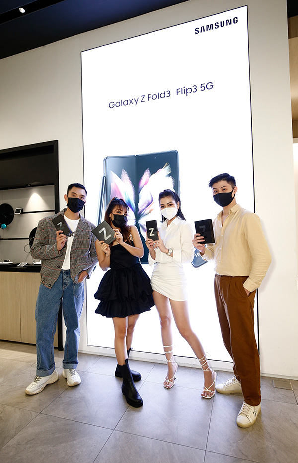 Samsung68 mở cửa, giao Galaxy Z series, tặng quà khách tham quan - 1
