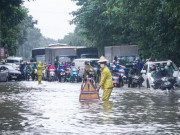 Tin tức trong ngày - Cảnh báo mưa, lũ ở Trung Bộ, Phó Thủ tướng điện hỏa tốc