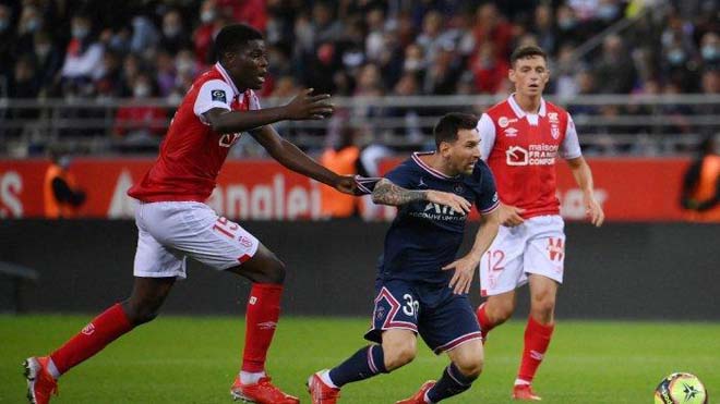 Messi gặp nhiều khó khăn khi chơi ở giải Ligue 1